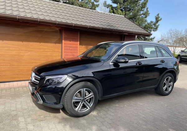 Mercedes-Benz GLC cena 137000 przebieg: 100622, rok produkcji 2018 z Ujazd małe 79